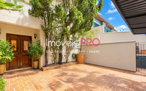 Casa de Vila em Vila Nova Conceição — foto 1 (Ref. IP41494)