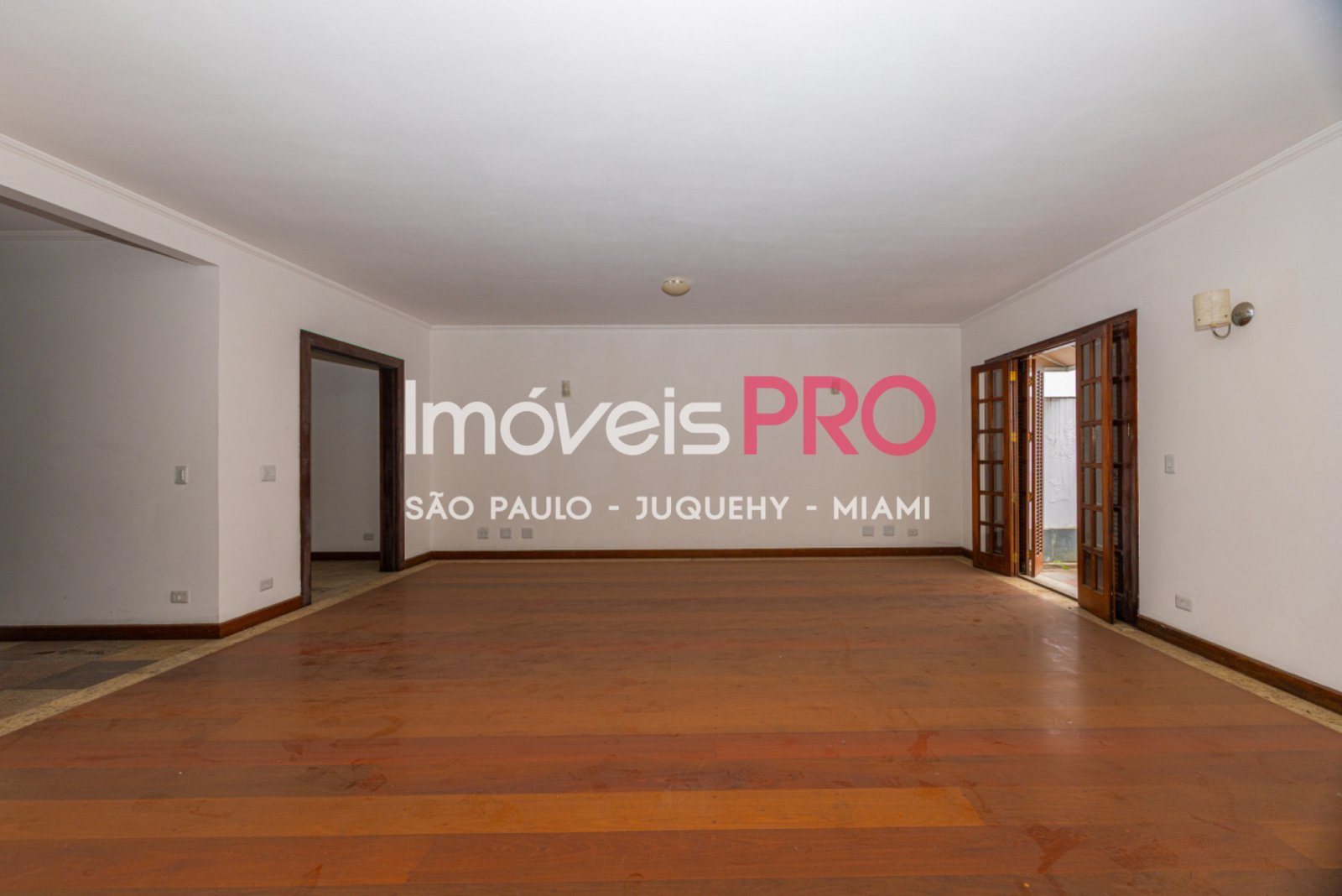 Condomínio de 4 quartos, 200 m², para alugar em Indianópolis — foto 2