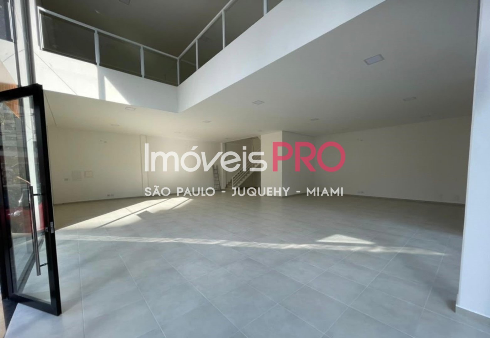 Loja, 340 m², para alugar em Vila Olímpia — foto 2