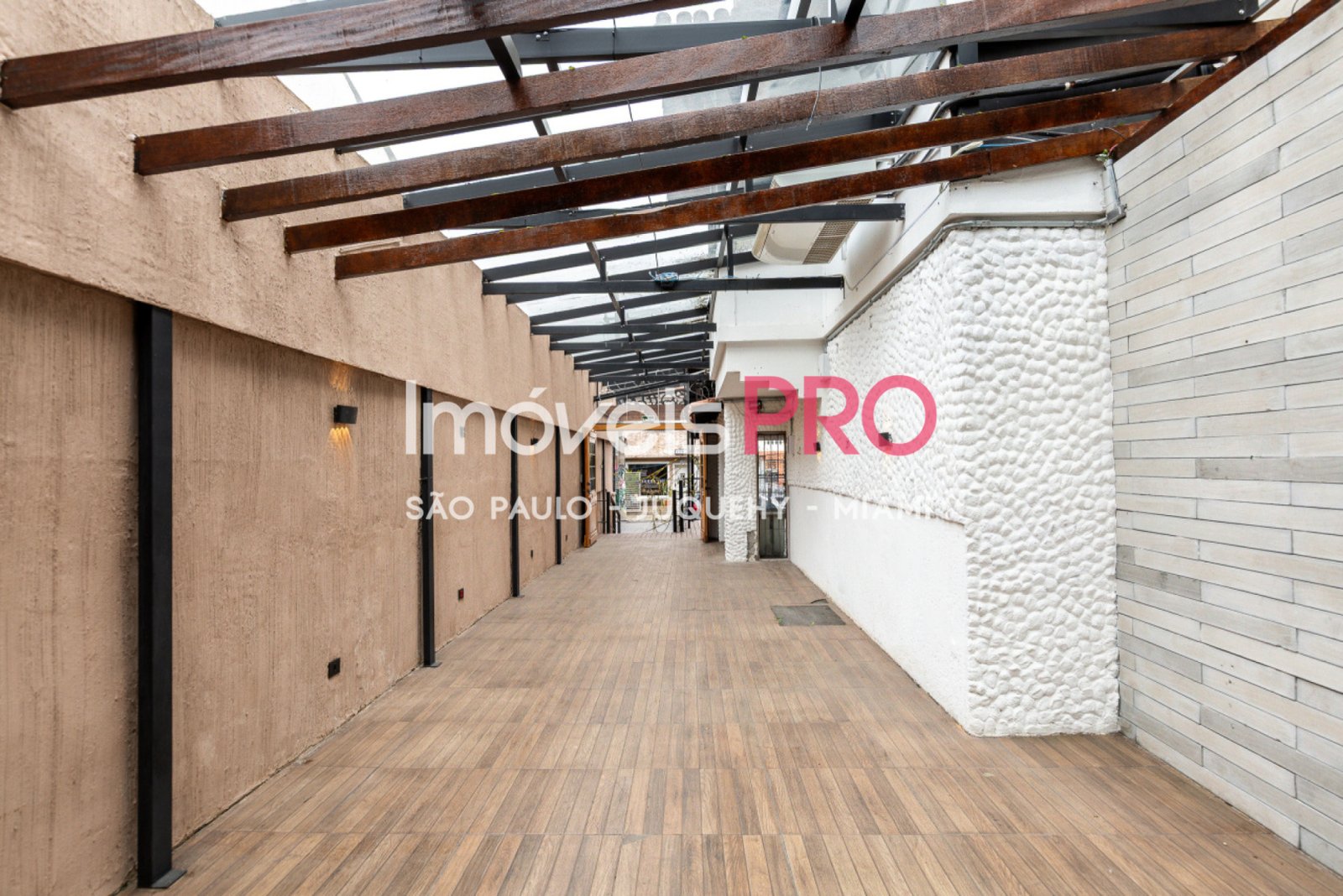 Casa de 1 quarto, 340 m², à venda em Pinheiros — foto 2 de 24