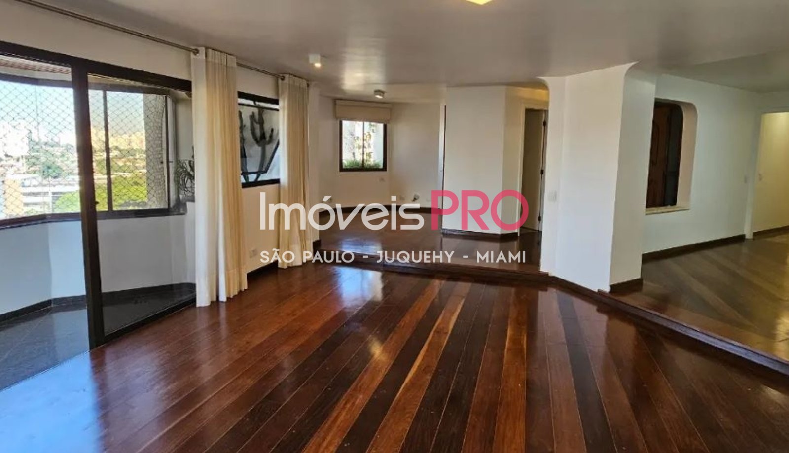 Apartamento de 3 quartos, 170 m², à venda em Moema, R$ 2,2 mi — foto 2 de 32