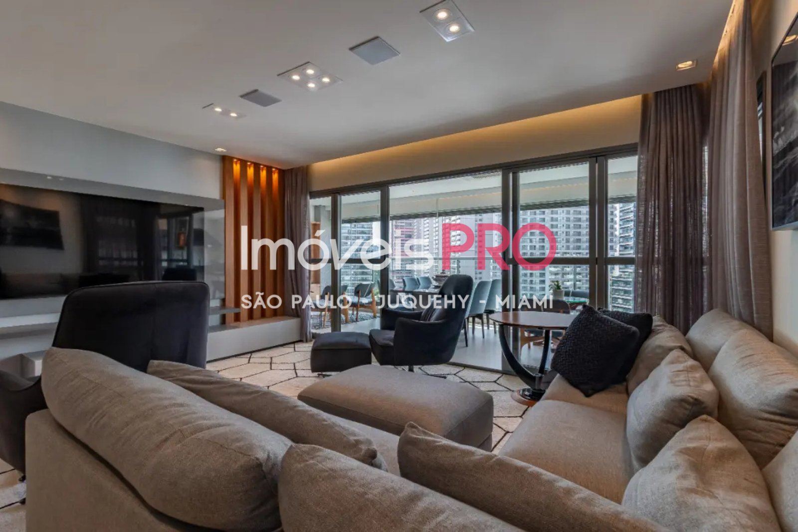 Apartamento de 4 quartos, 181 m², à venda em Jardim das Acácias — foto 2 de 28