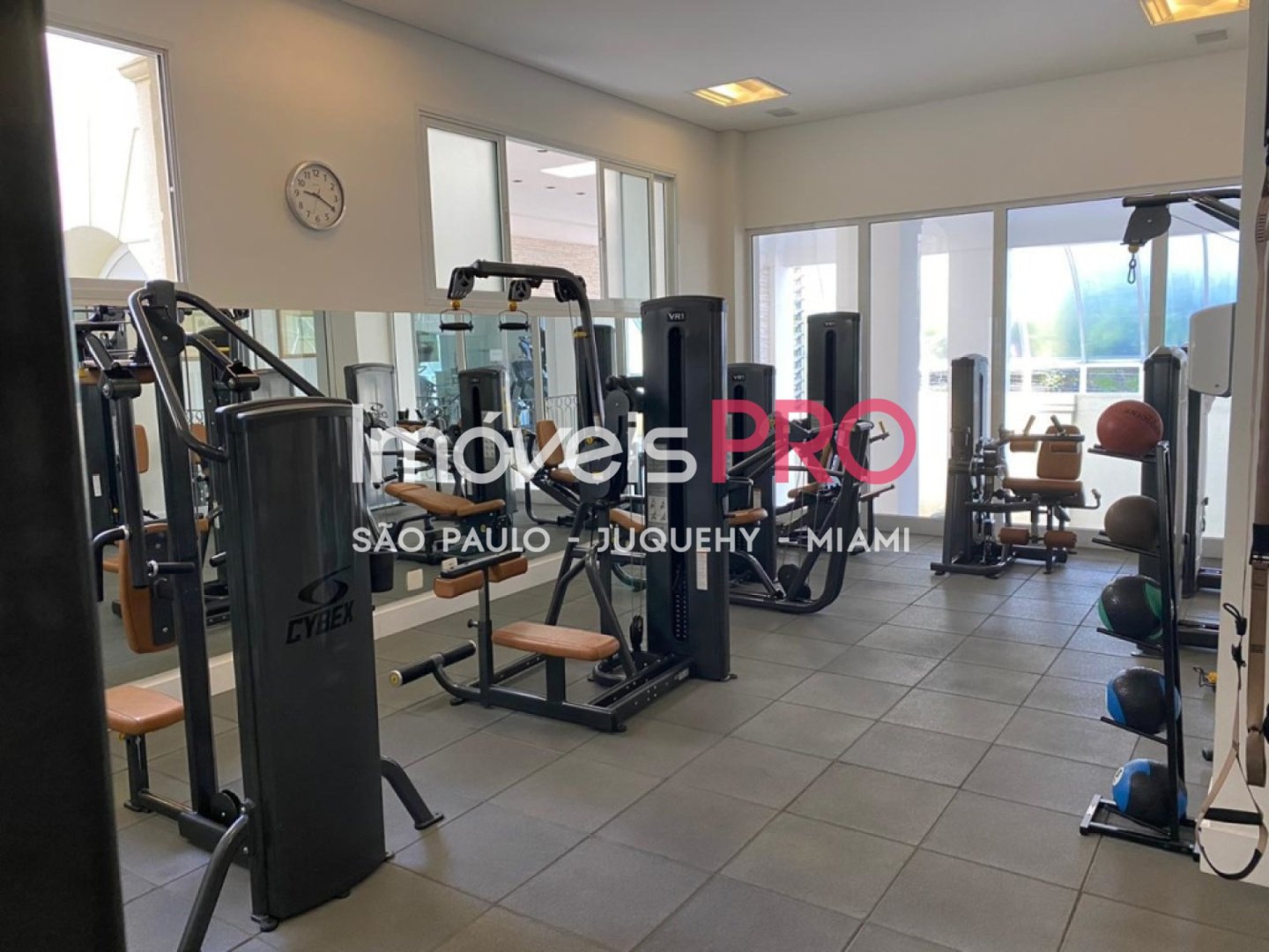 Apartamento de 4 quartos, 552 m², para alugar em Vila Nova Conceição — foto 8 de 12