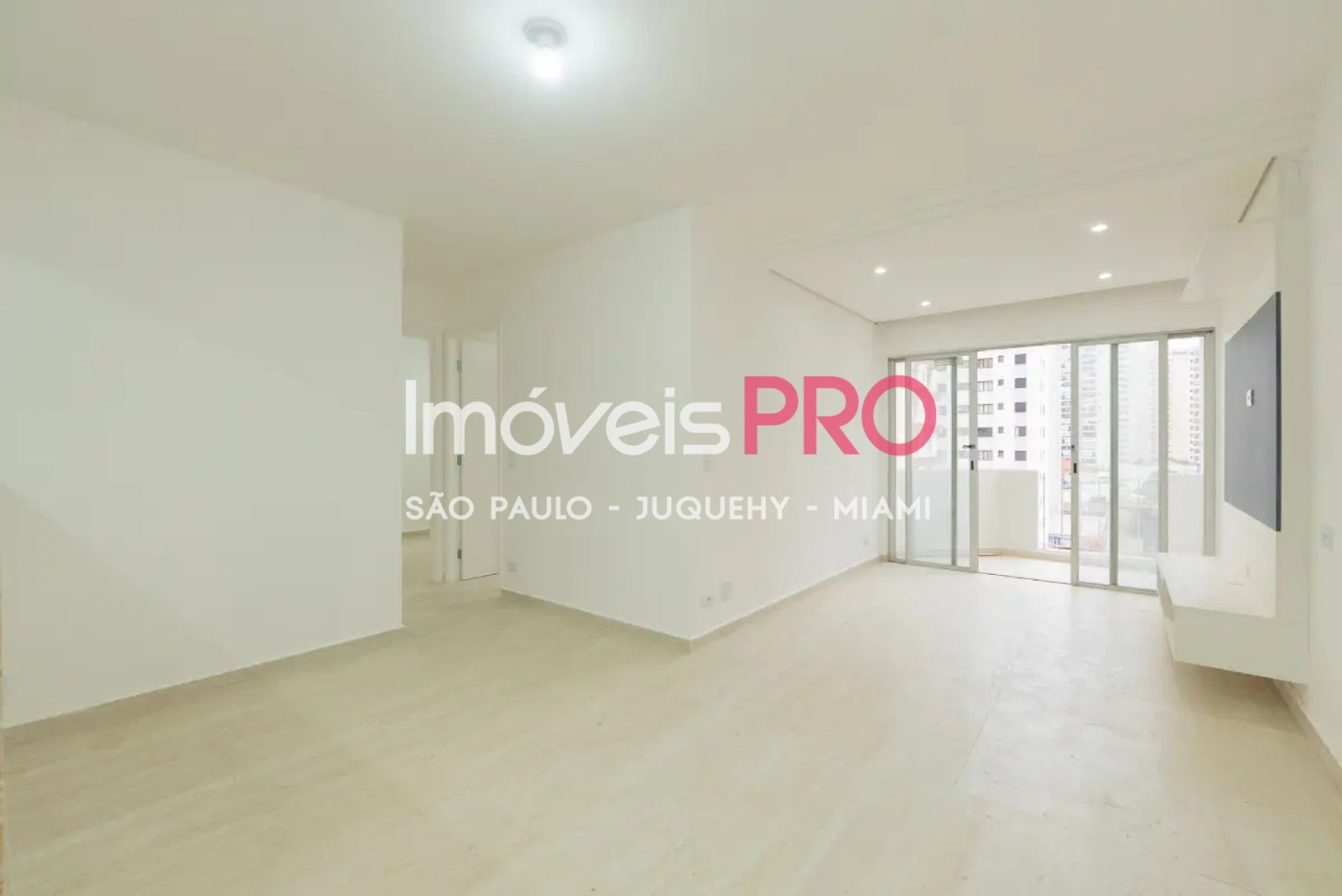 Apartamento de 2 quartos, 61 m², à venda em Chácara Inglesa — foto 1 de 42