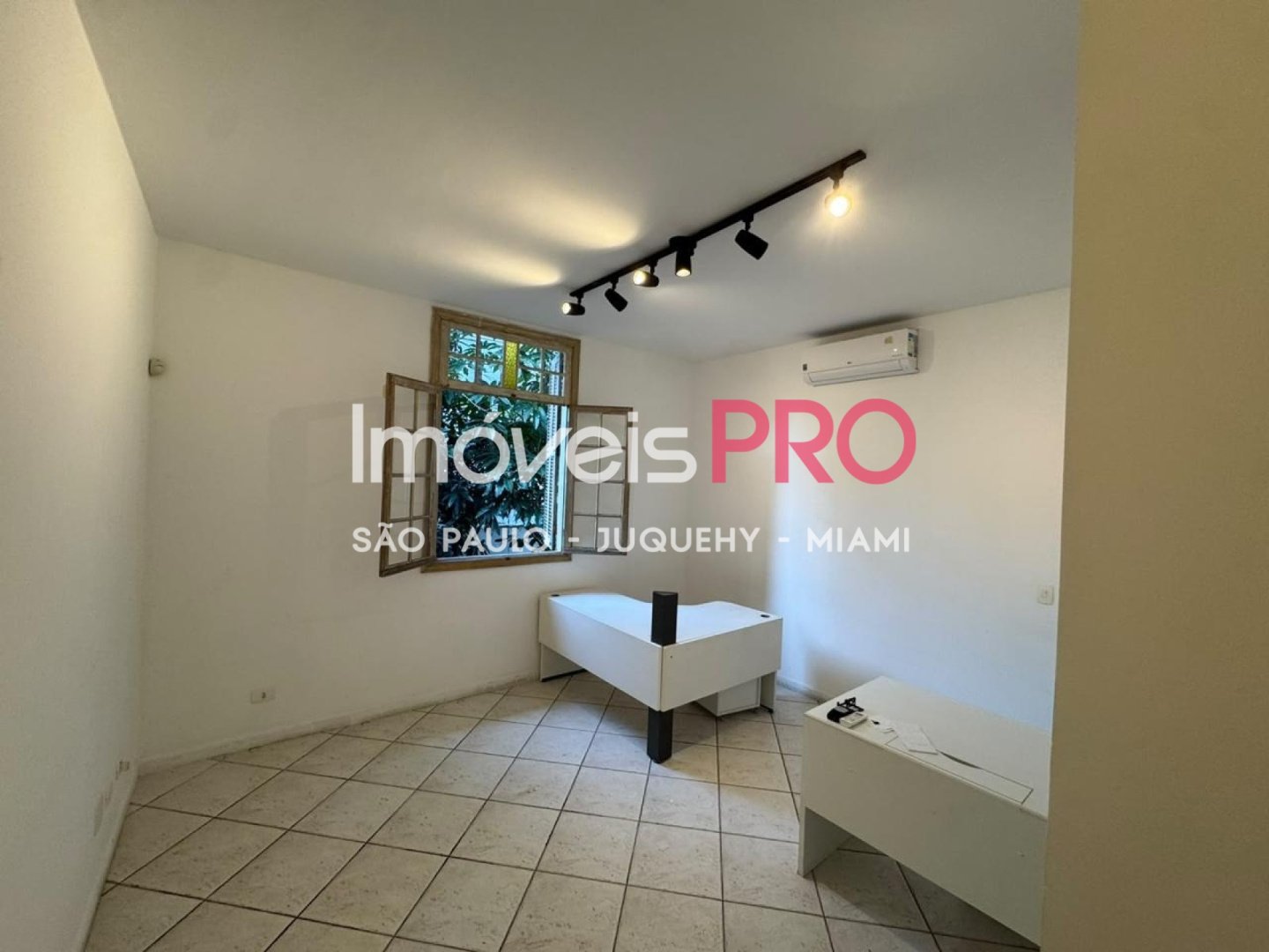 Casa de 3 quartos, 220 m², para alugar em Jardim Paulistano — foto 7 de 12