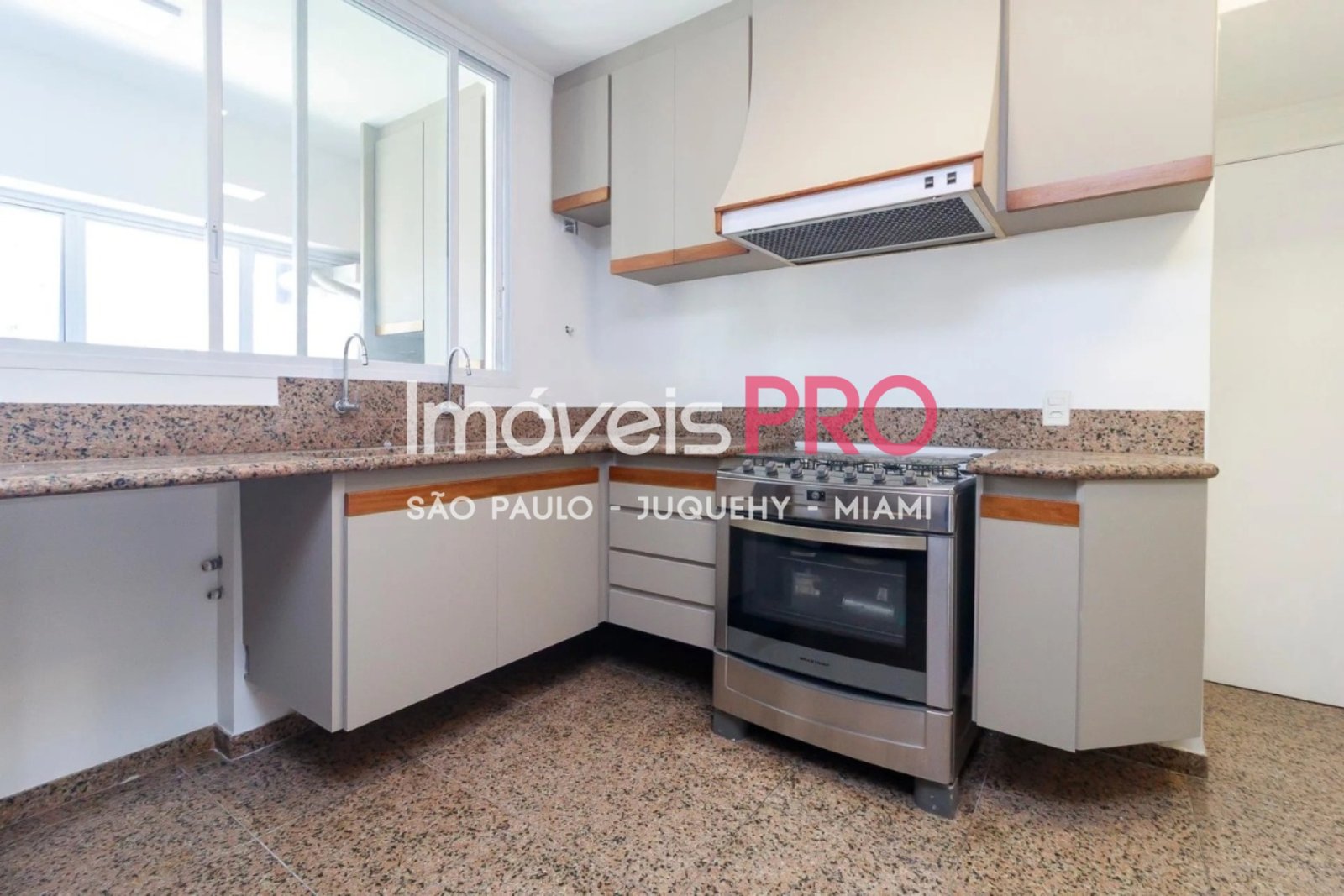 Apartamento de 3 quartos, 173 m², para alugar em Campo Belo — foto 8 de 26