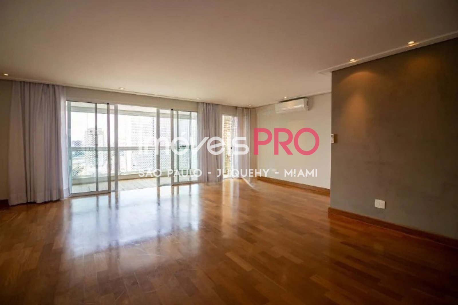 Apartamento de 3 quartos, 152 m², para alugar em Brooklin — foto 1 de 35