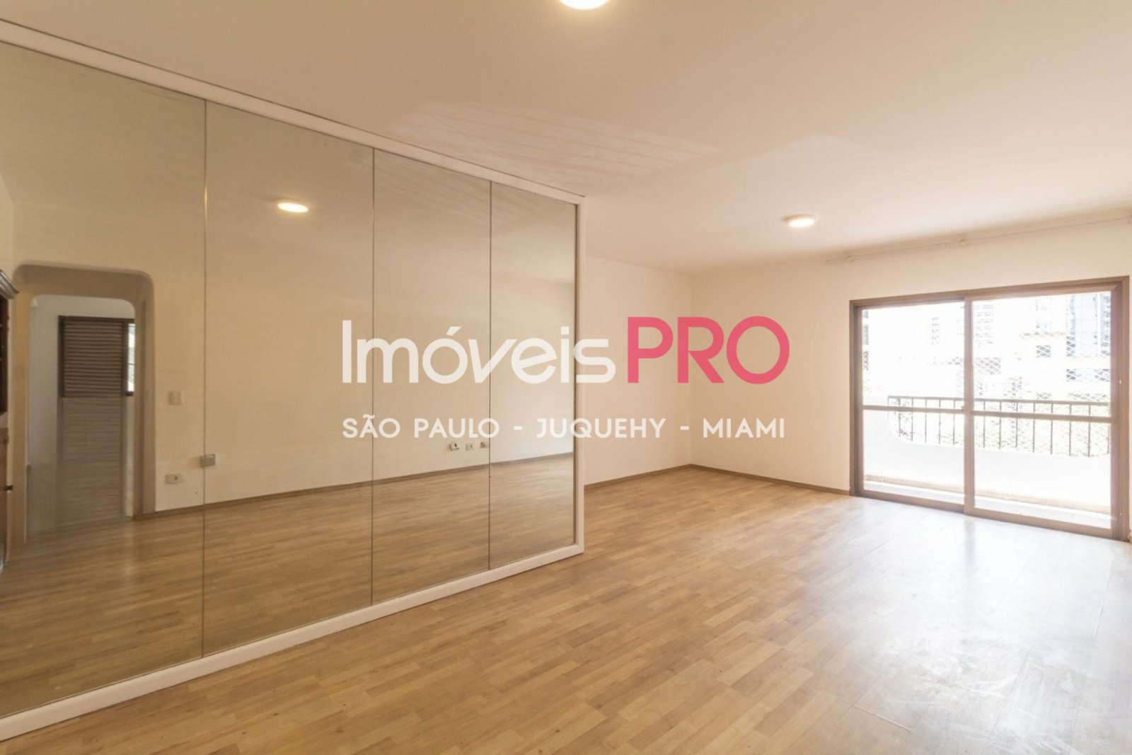 Apartamento de 3 quartos, 115 m², à venda em Itaim Bibi, R$ 2,15 mi — foto 1 de 19