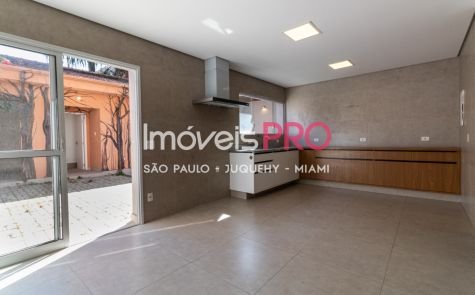Casa de 3 quartos à venda em Moema, 190 m² — Ref. IP41772