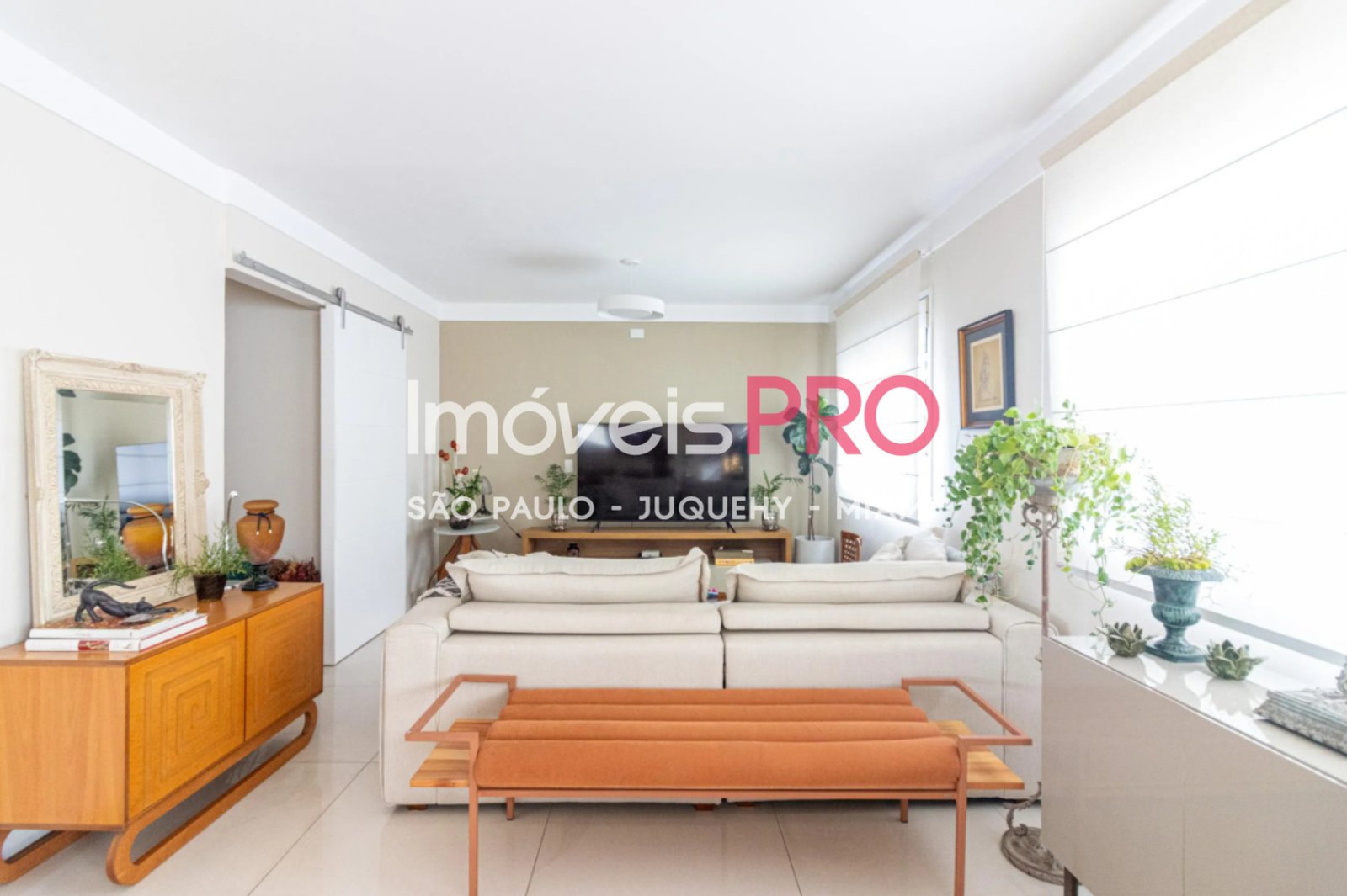 Apartamento de 2 quartos, 110 m², para alugar em Vila Olímpia — foto 1 de 35