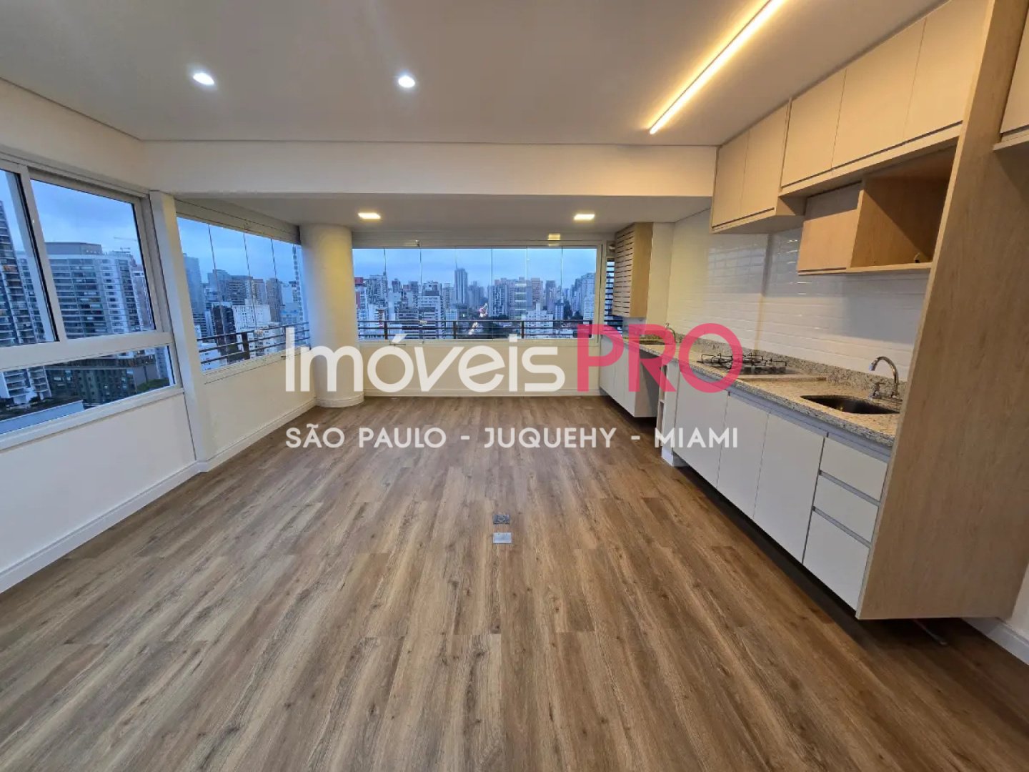 Apartamento de 3 quartos, 75 m², à venda em Santo Amaro — foto 1 de 28