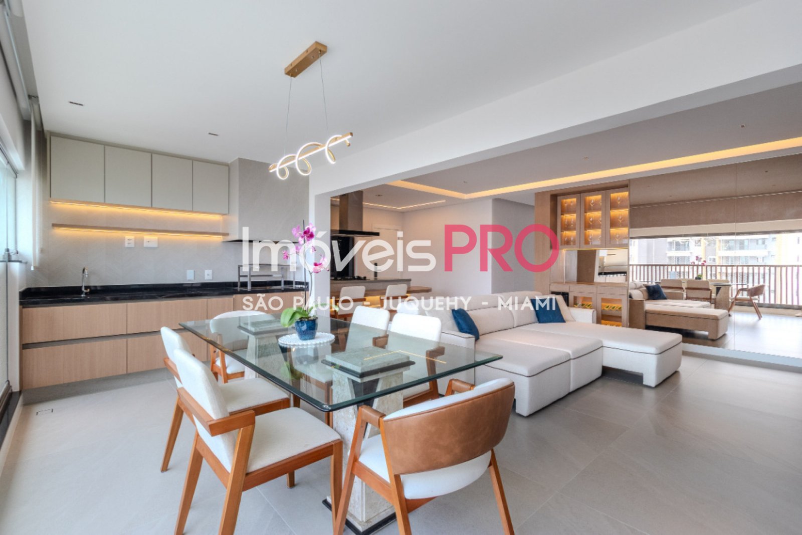 Apartamento de 3 quartos, 131 m², à venda em Vila Gumercindo — foto 2 de 45
