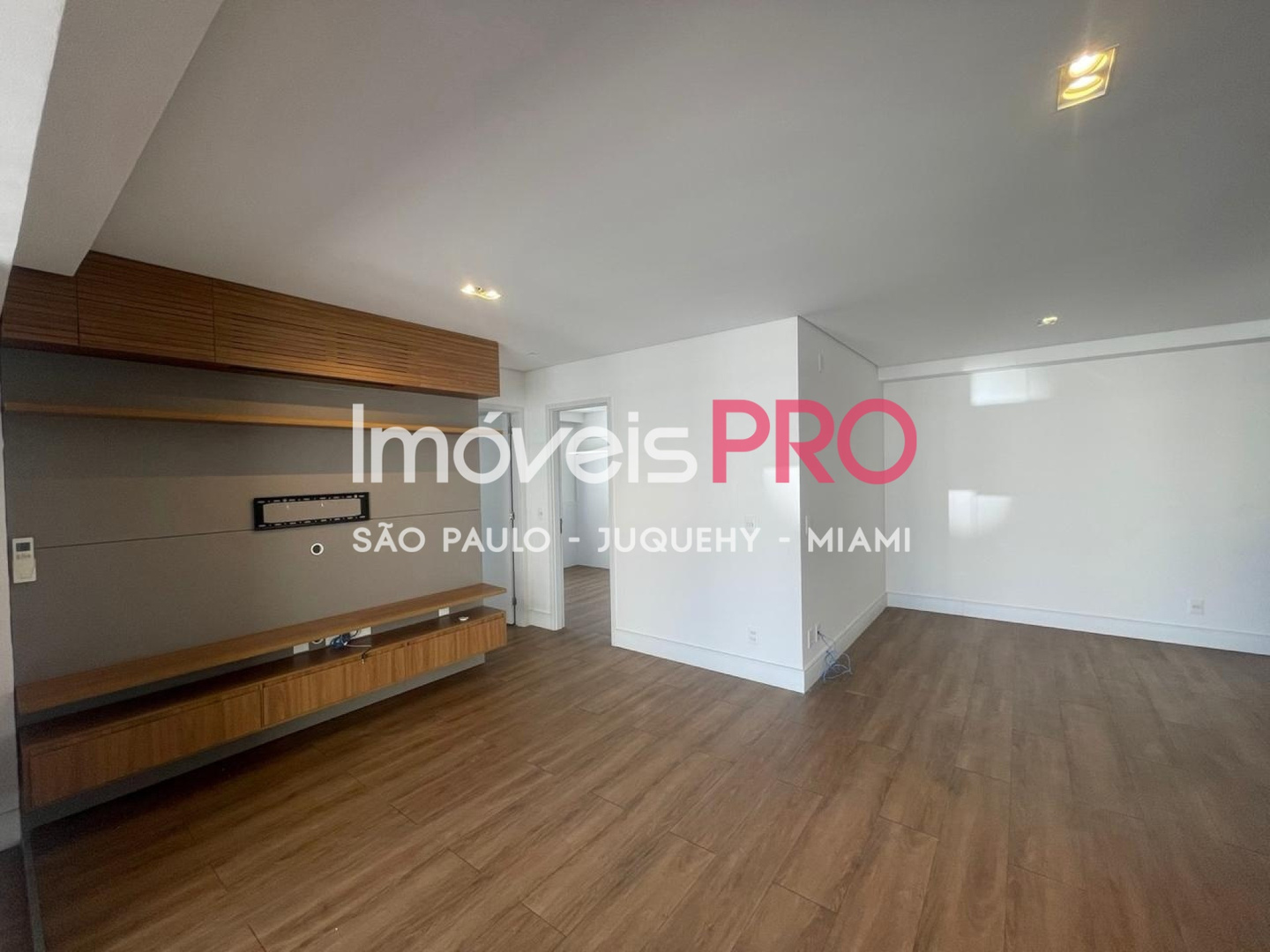 Apartamento de 2 quartos, 97 m², para alugar em Moema Índios — foto 3 de 42