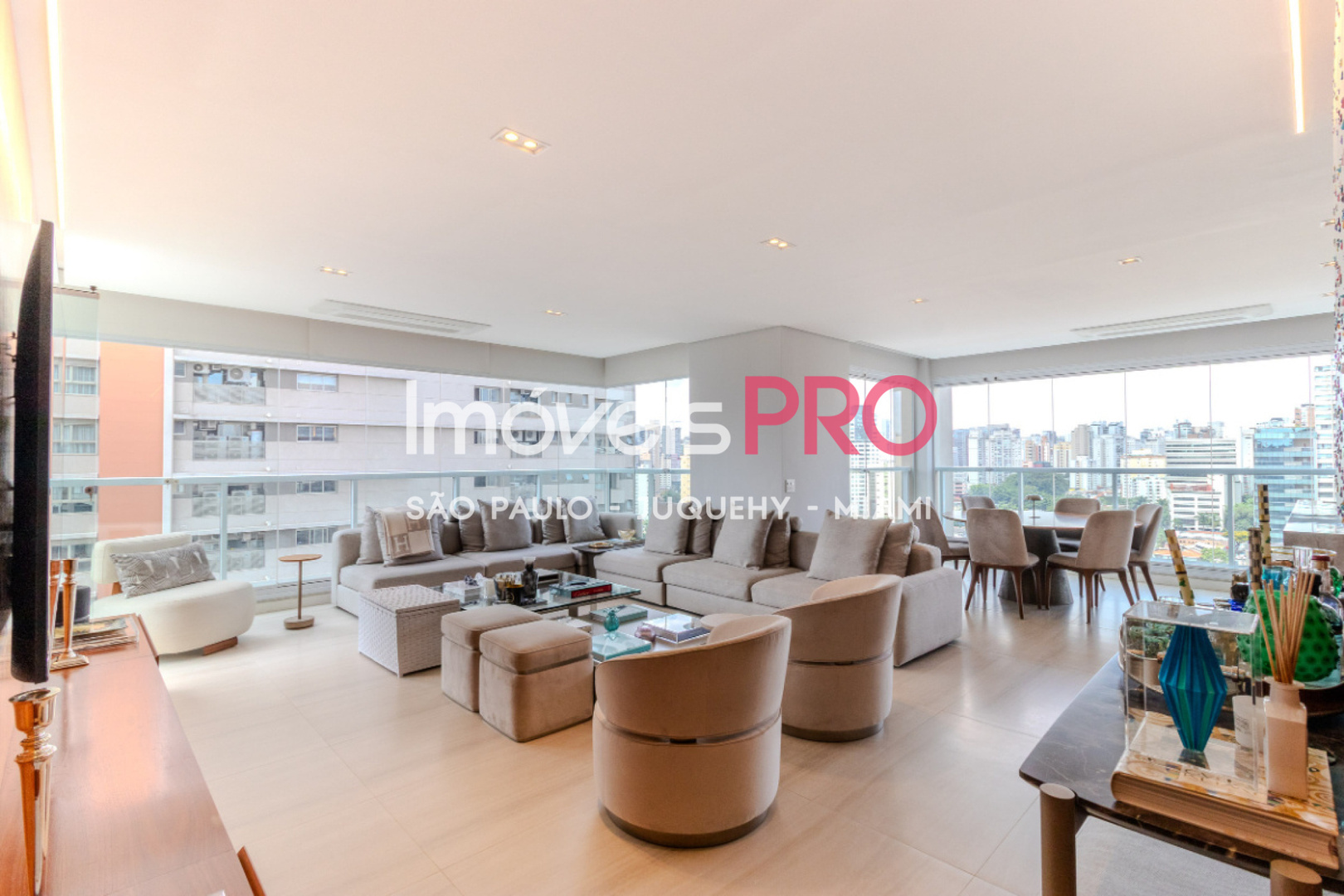 Apartamento de 3 quartos, 186 m², à venda em Vila Olímpia — foto 1 de 38