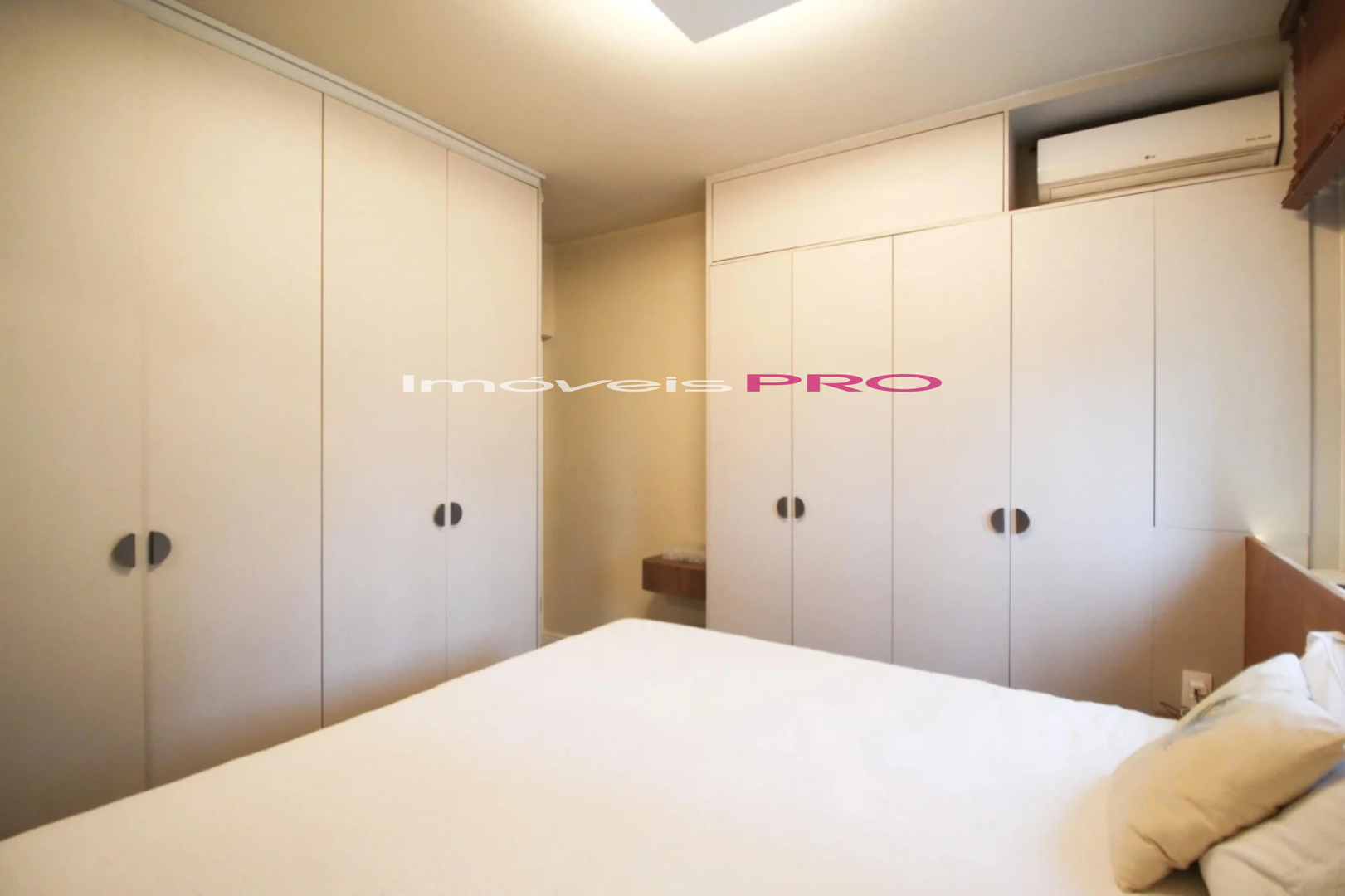 Apartamento de 3 quartos, 105 m², à venda em Itaim Bibi, R$ 2,3 mi — foto 2 de 12