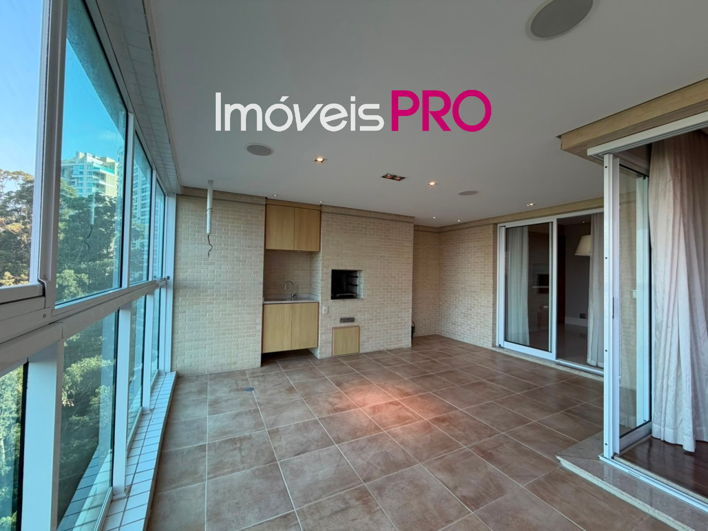 Apartamento de 4 quartos, 209 m², para alugar em Panamby — foto 2 de 43