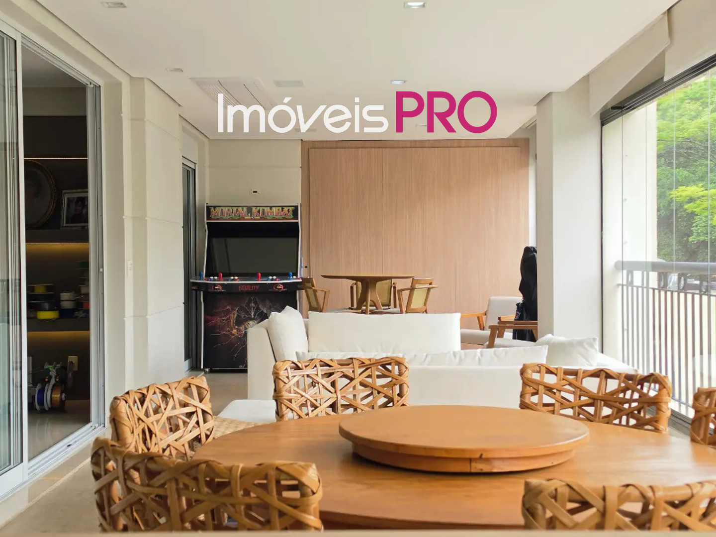 Apartamento de 4 quartos, 245 m², à venda em Vila Mariana, R$ 3,3 mi — foto 2 de 35
