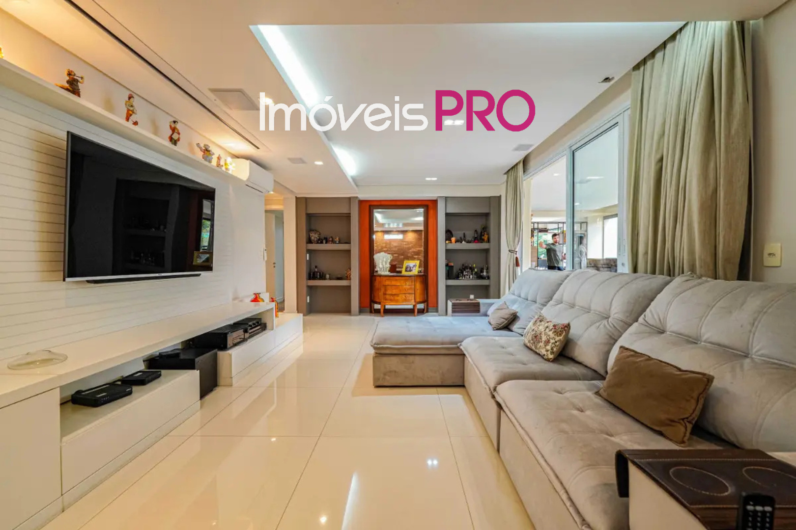 Apartamento de 4 quartos, 245 m², à venda em Vila Mariana, R$ 3,3 mi — foto 4 de 35