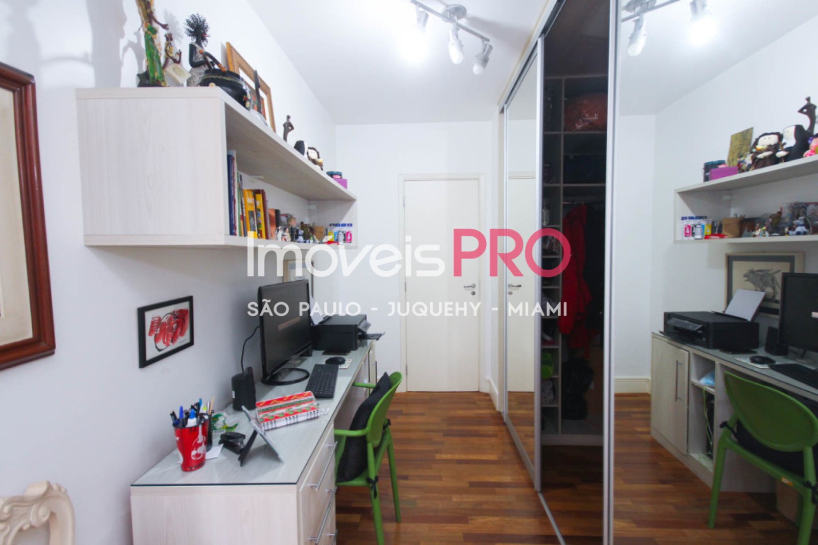 Foto :: https://assets.imoveispro.com.br/thumb/IP7617/apartamento-venda-campo-belo_IP7617_17_1920x1080.jpg?