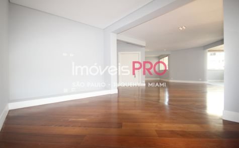 Apartamento em Moema — foto 1 (Ref. IP810)