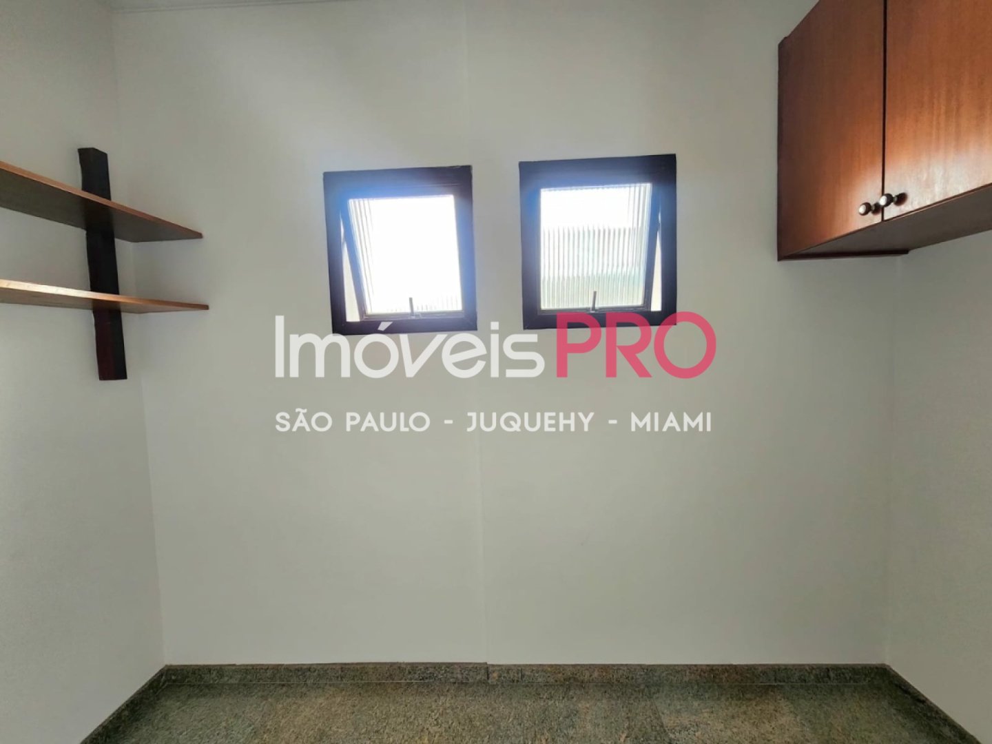 Foto :: IP8246