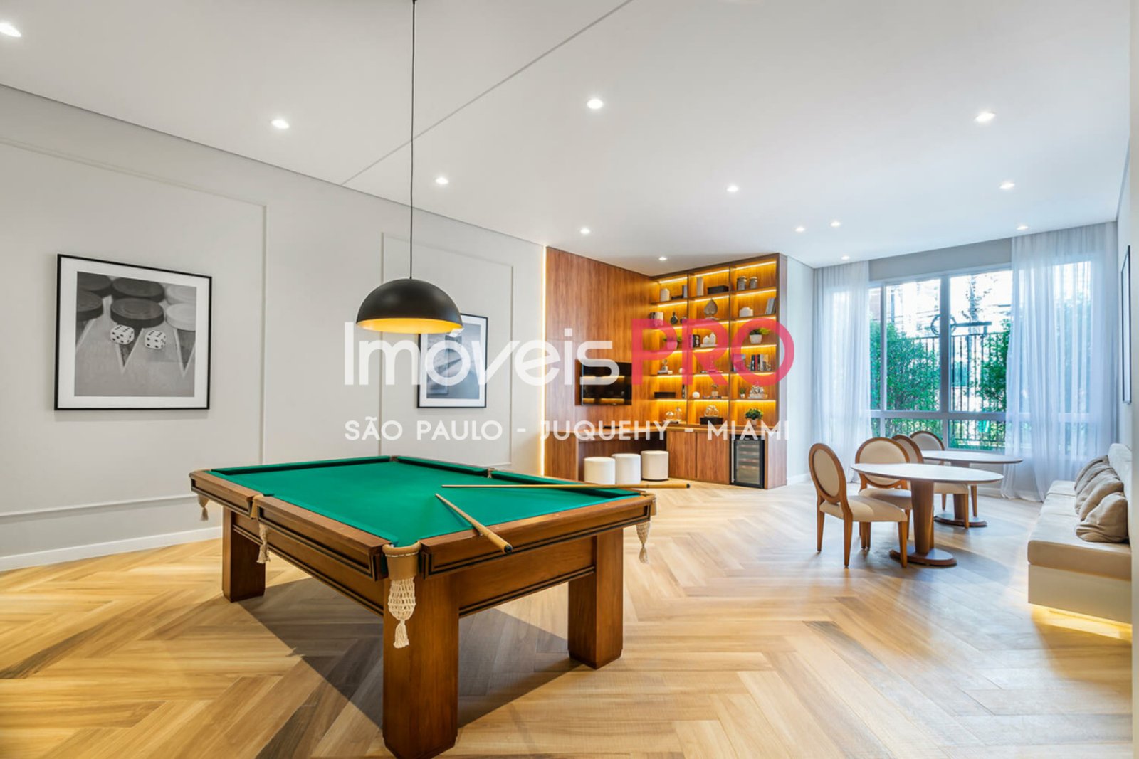 Foto :: https://assets.imoveispro.com.br/thumb/IP8535/apartamento-venda-moema_IP8535_29_1920x1080.jpg?
