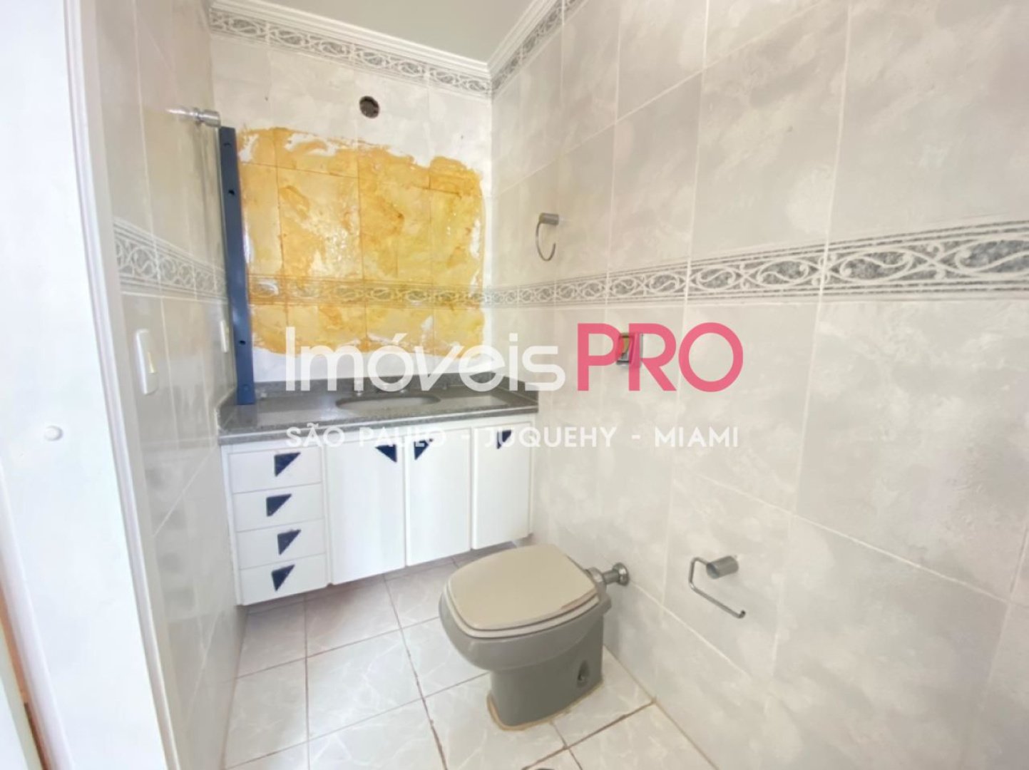 Foto :: https://assets.imoveispro.com.br/thumb/IP9544/apartamento-venda-campo-belo_IP9544_17_1920x1080.jpg?